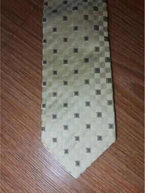 Hugo Boss Silk Tie Yellow Geometric Wide Made in Italy